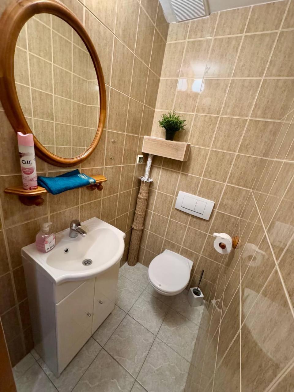 Vector Home Варшава Екстериор снимка