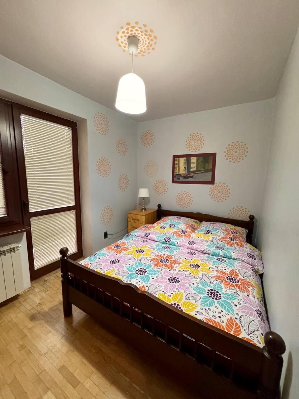 Vector Home Варшава Екстериор снимка
