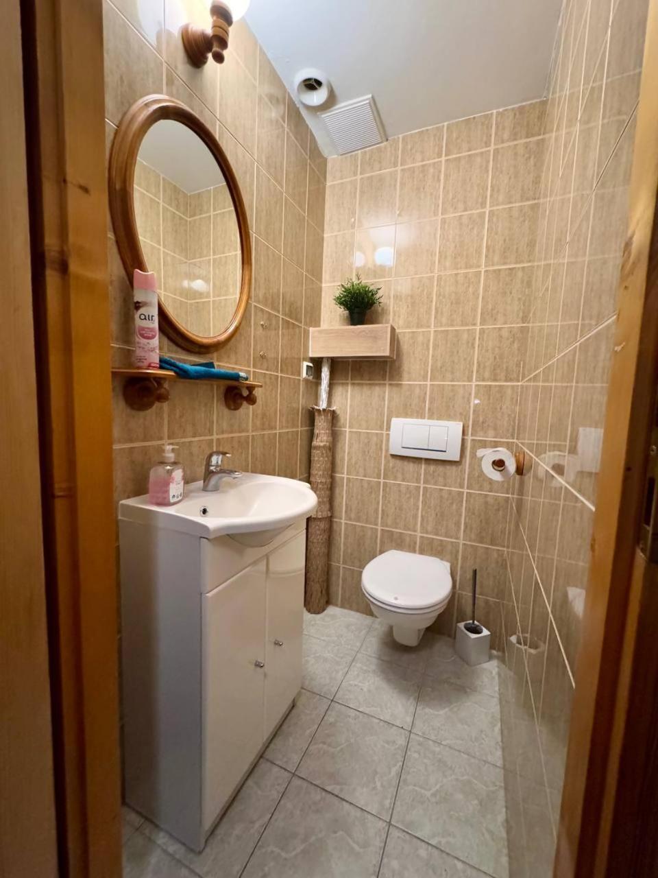 Vector Home Варшава Екстериор снимка