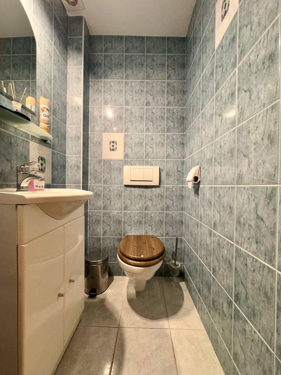 Vector Home Варшава Екстериор снимка